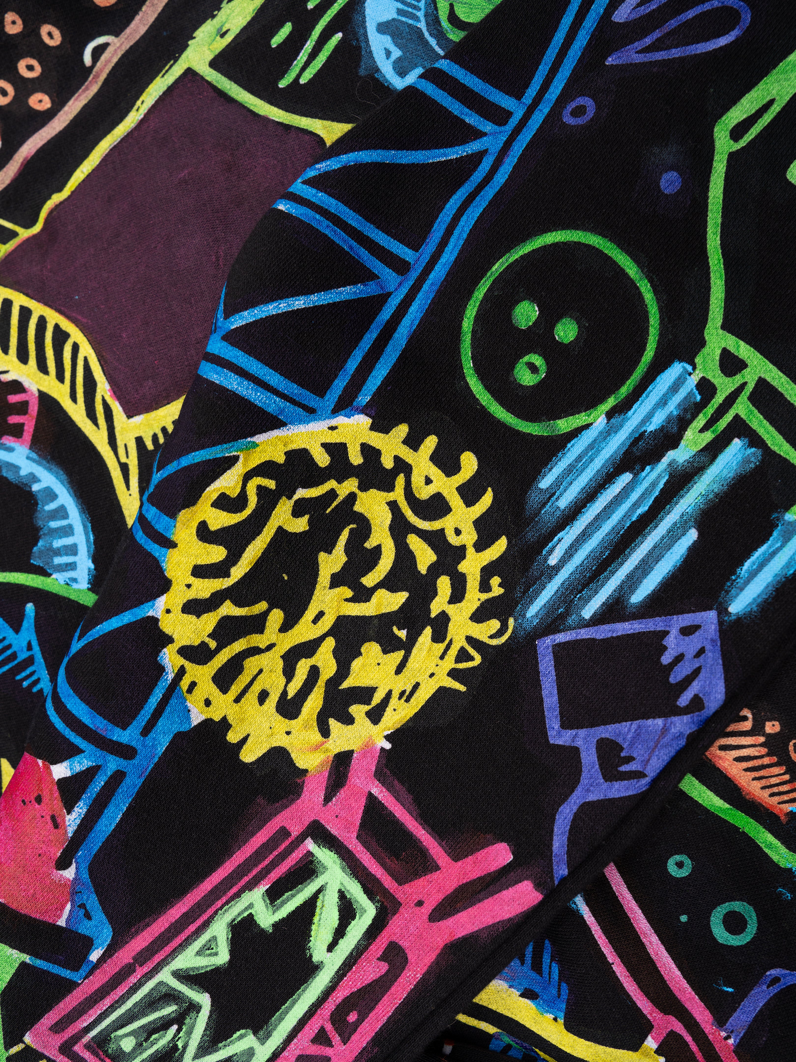 EXCLUSIVE Artist Hoodie - Image 9